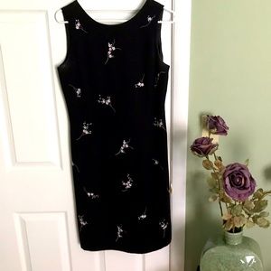 B. Moss floral sheath dress with V-neck front/back